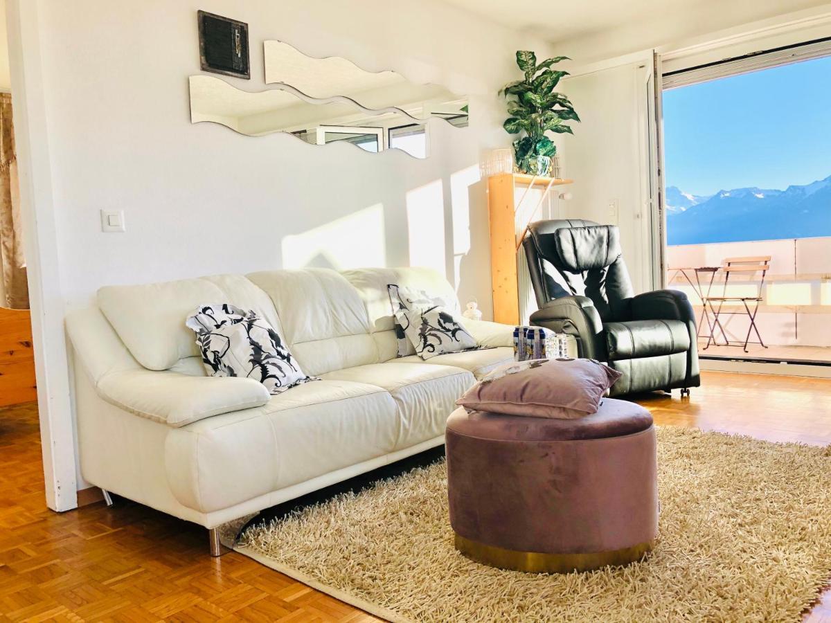 Spacious Apartment With Lake View | 35 Montreux Exterior photo