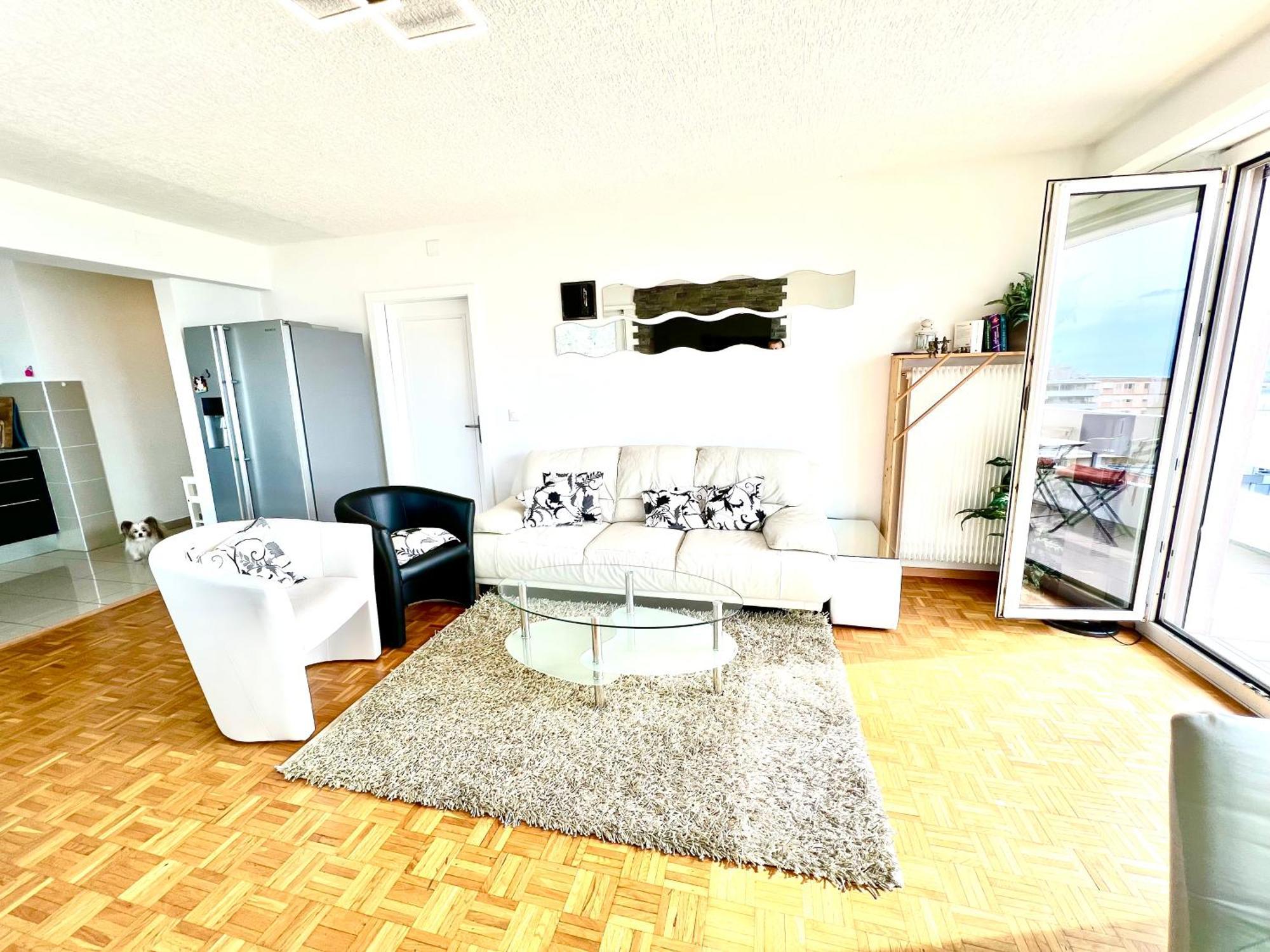 Spacious Apartment With Lake View | 35 Montreux Exterior photo